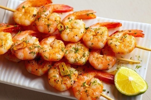 keto-shrimp-skewers-with-garlic-lime-recipe