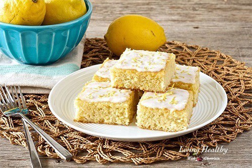 keto-lemon-brownies-with-coconut-lemon-glaze