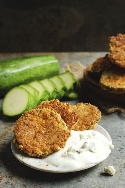 Keto-Buffalo-Baked Zucchini-Chips