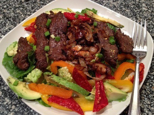 Whole30-Balsamic-Flat-Iron-Steak-Salad