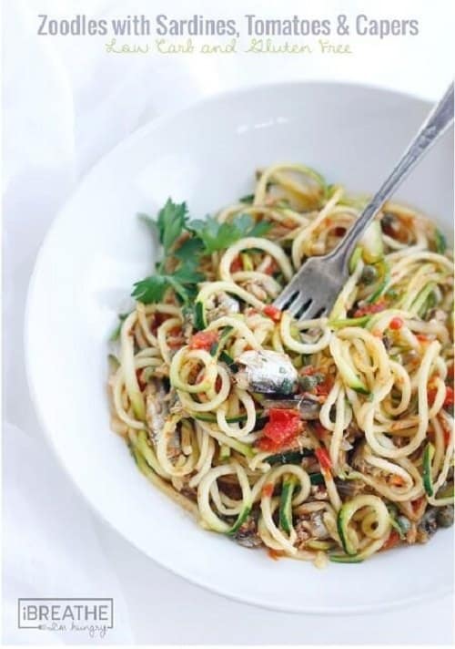 keto-zoodles-with sardines-tomatoes-capers