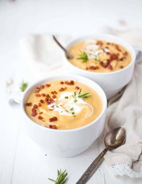 Whole30-Creamy-Vegan-Cauliflower-Soup