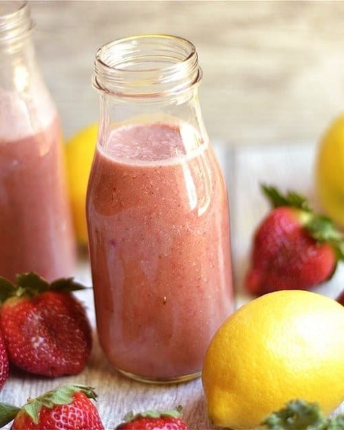 Whole30-Strawberry-Lemonade-Smoothie