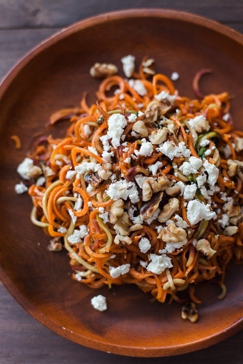 roasted-spiralized-carrots-feta-walnuts-salad