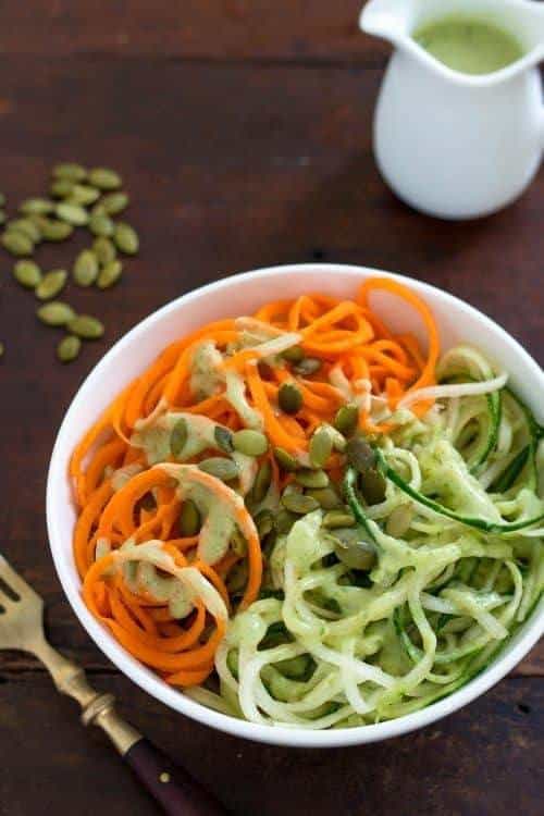 spiralized-carrot-cucumber-noodles-salad