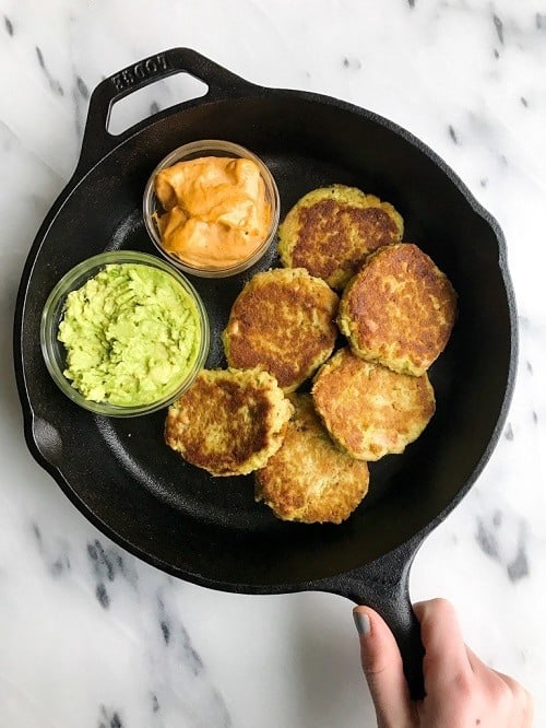 whole30-4-ingredient-tuna-avocado-cakes